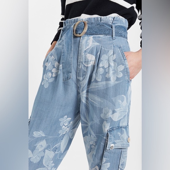 Desigual Women’s Albiw Denim Floral High Waisted Pants size Medium EUC - Picture 2 of 11